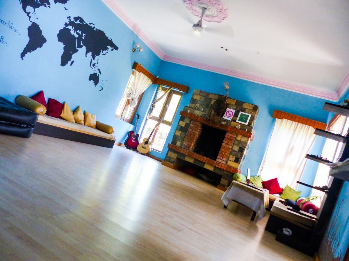 Nepalaya Eco Hostel โพคารา ภายนอก รูปภาพ