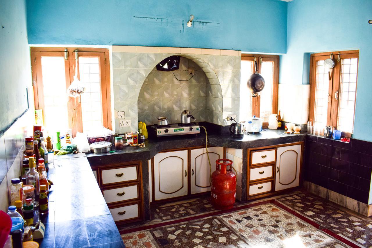 Nepalaya Eco Hostel โพคารา ภายนอก รูปภาพ