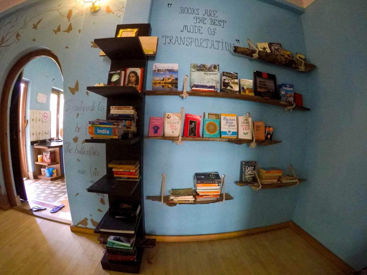 Nepalaya Eco Hostel โพคารา ภายนอก รูปภาพ