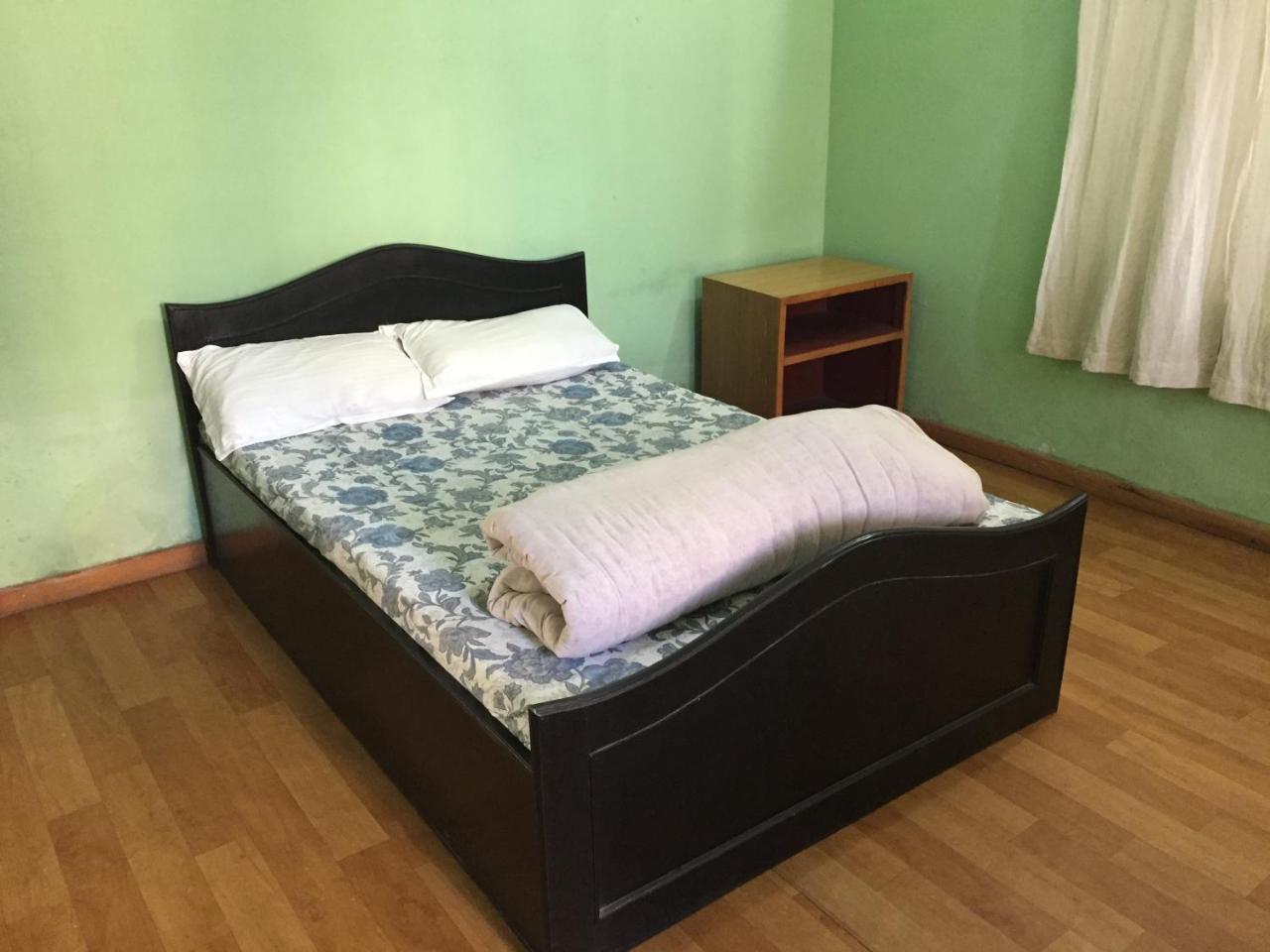 Nepalaya Eco Hostel โพคารา ภายนอก รูปภาพ